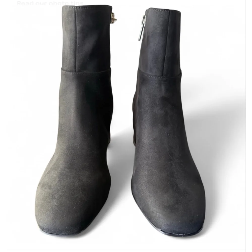 Calvin Klein Parry Suede Ankle Boots Black Size 7.5 Block Heel Booties NWB - Picture 2 of 6